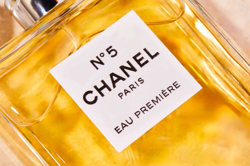 The Best Luxury Perfumes of 2024 Will Give a Fancy Upgrade to Your Fragrance Collection